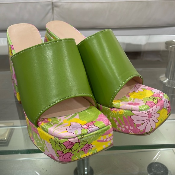 NWT Lime green patent floral platform 5” chunky heel mules no brand all new 7.5 - Picture 3 of 12